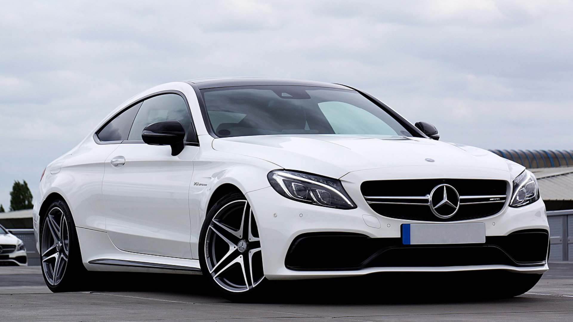 conocias-estas-curiosidades-de-las-marcas-de-coches-1920